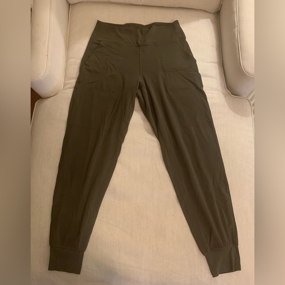 lululemon Align high-rise crop jogger size 10 dark/army green